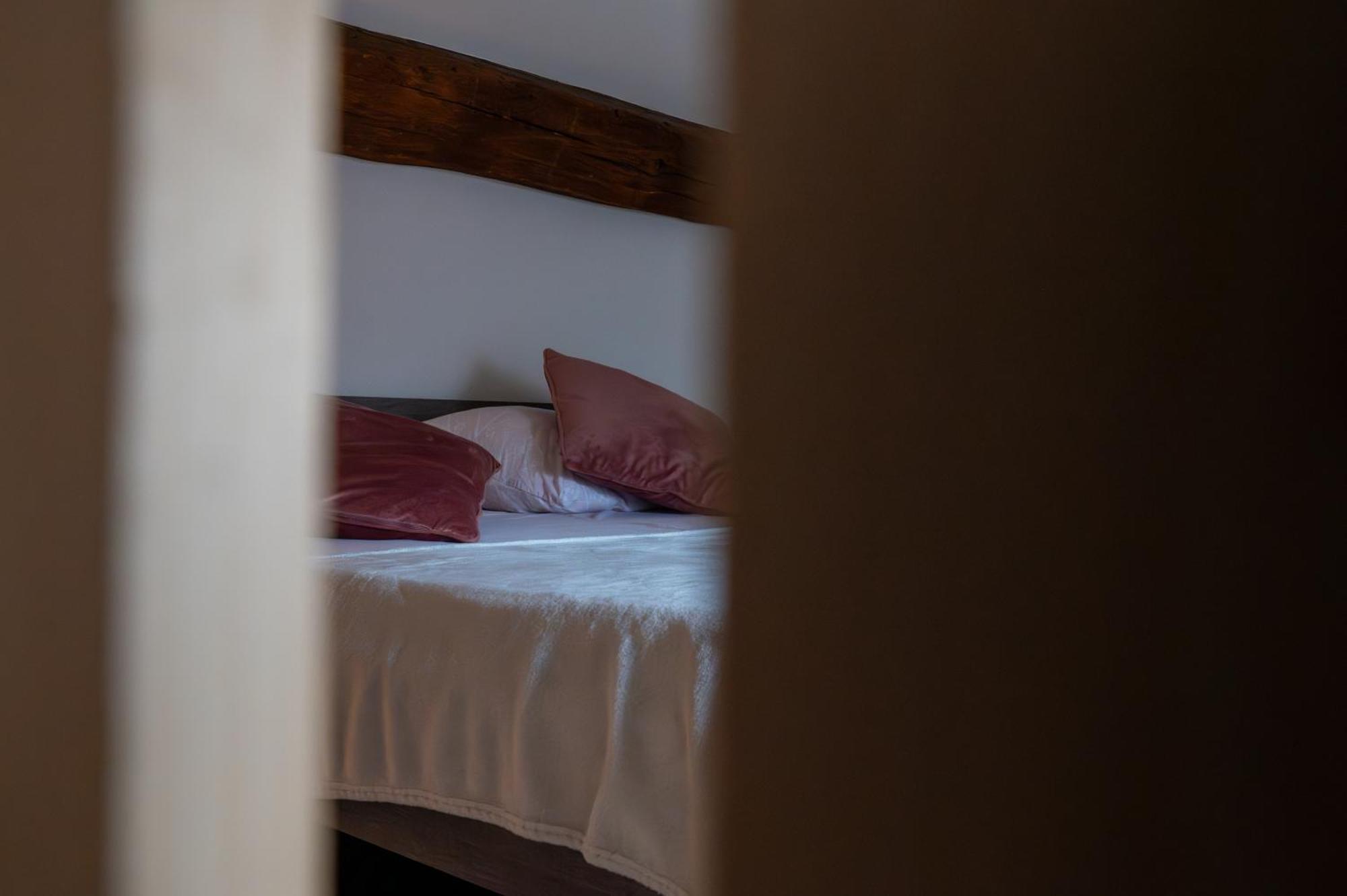 Appartement Au Centre Ville Historique Le Vieux Langres Bagian luar foto